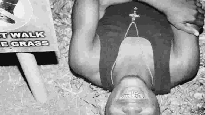 TML Vibez – Alone TML Vibez – Alone